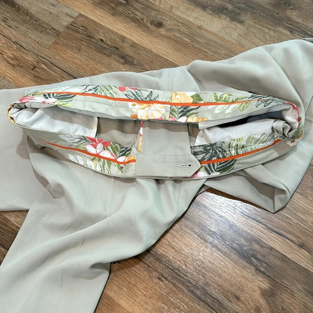 TOMMY BAHAMA MENS RELAXED GOLF PANTS CREAM LIGHTWEIGHT SIZE 36X30 - Picture 7 of 12